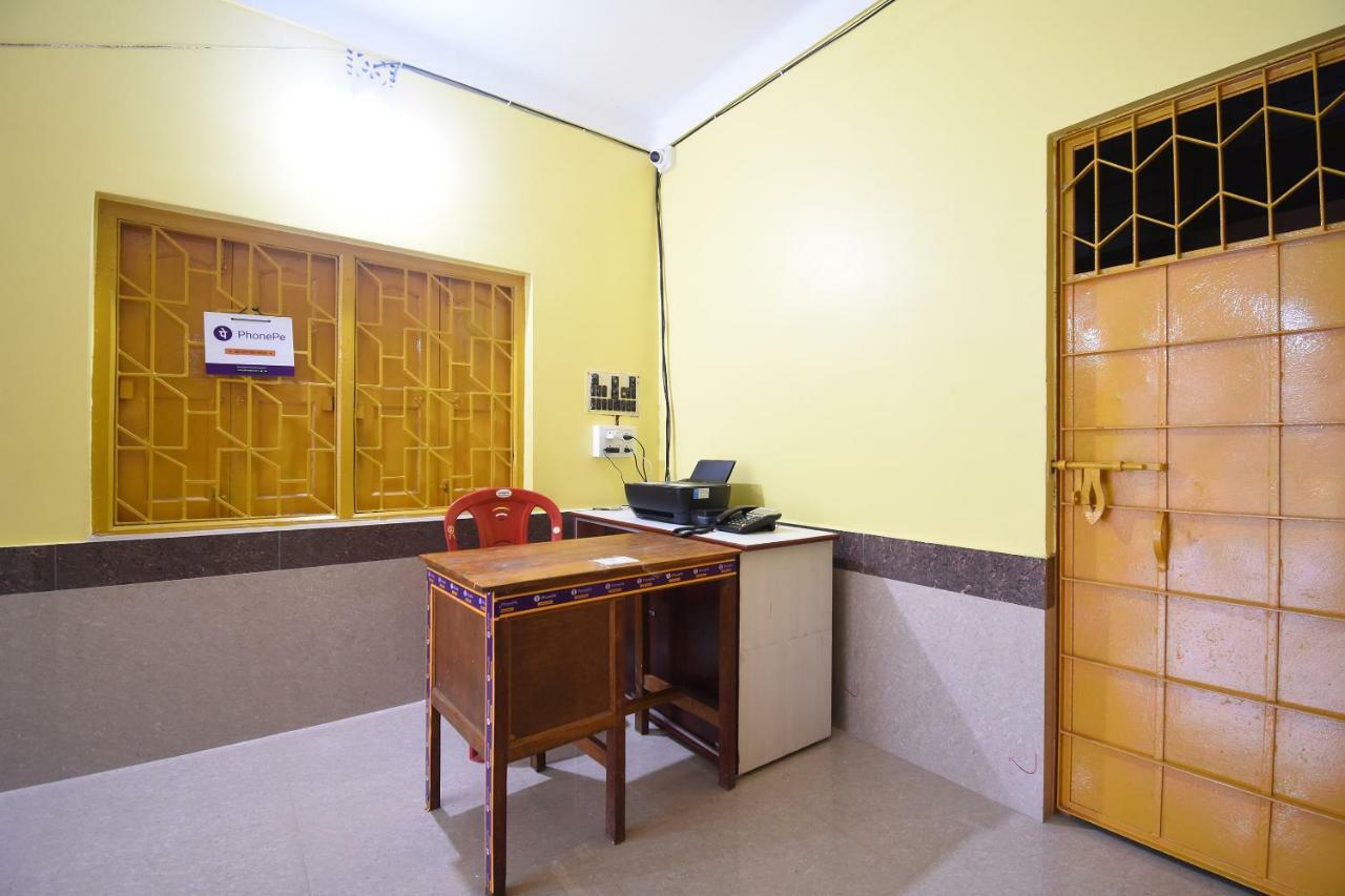 Oyo 43461 Atithya Guest House Sri Niketan Екстериор снимка